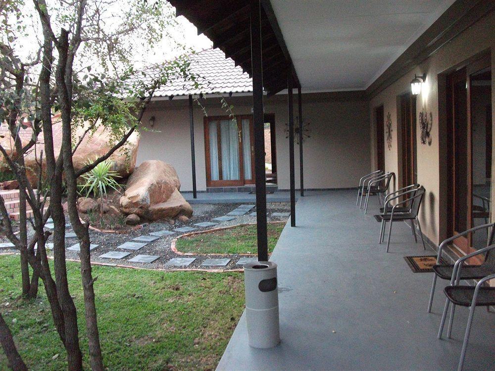 Meerkat Manor 科马蒂普特 外观 照片