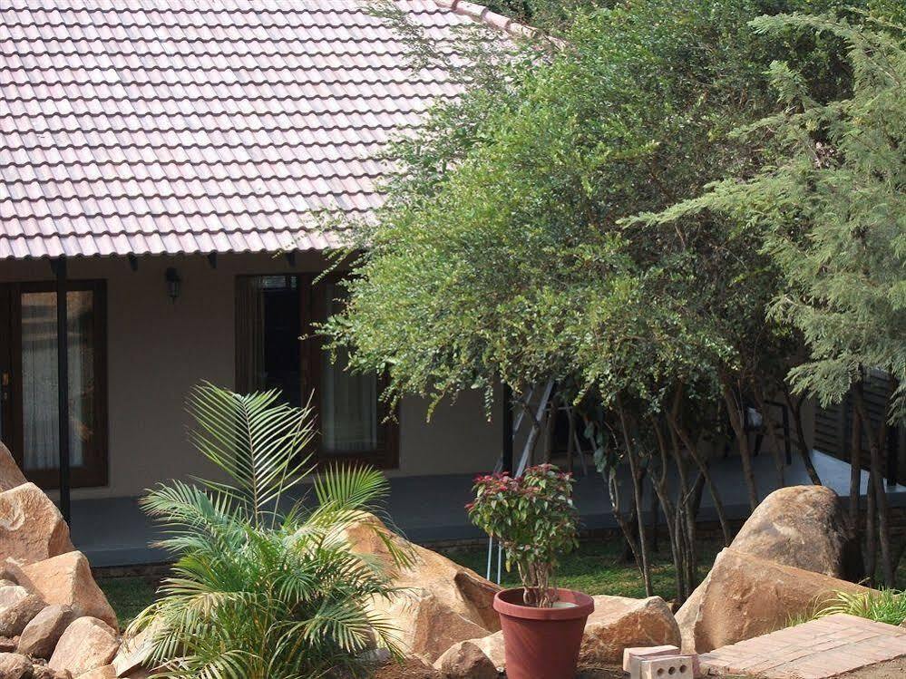 Meerkat Manor 科马蒂普特 外观 照片